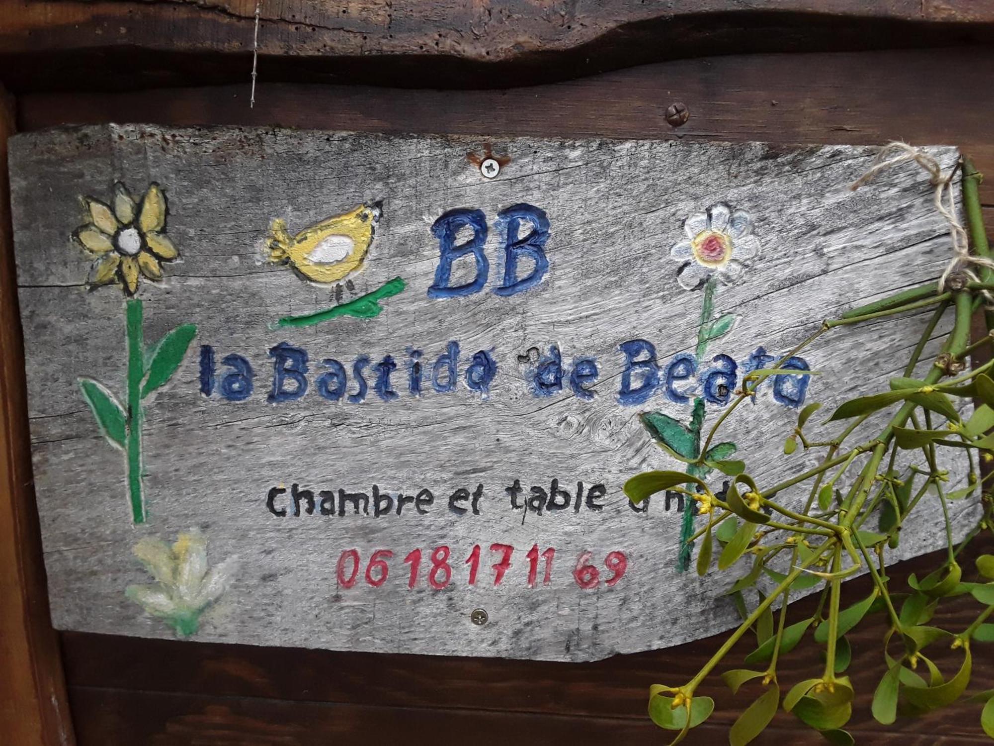 Bastida De Beata Bed & Breakfast Noailles  Ngoại thất bức ảnh