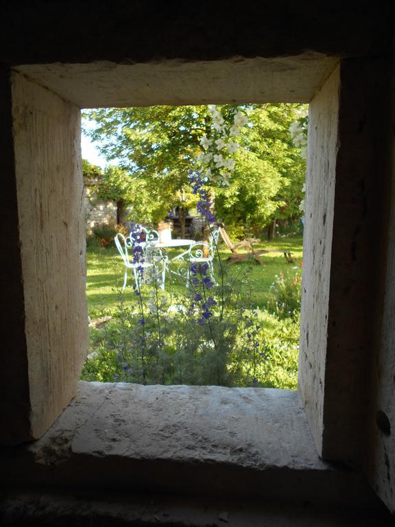 Bastida De Beata Bed & Breakfast Noailles  Ngoại thất bức ảnh